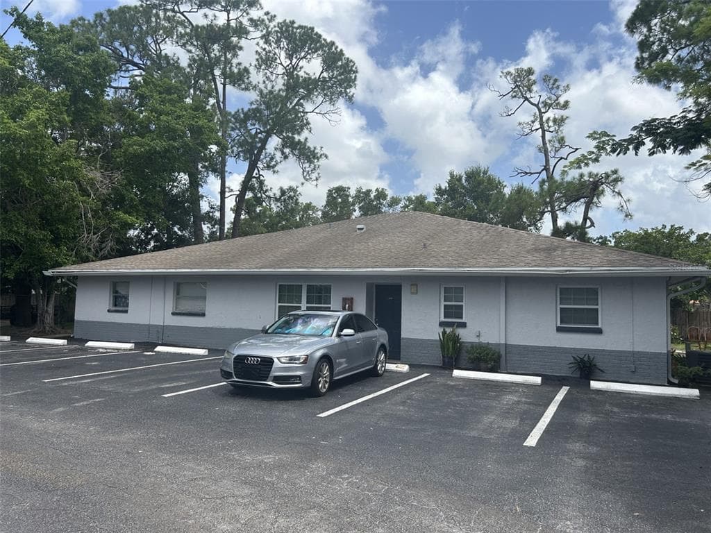 4101 76TH AVENUE N UNIT 127 PINELLAS PARK, FL 33781
