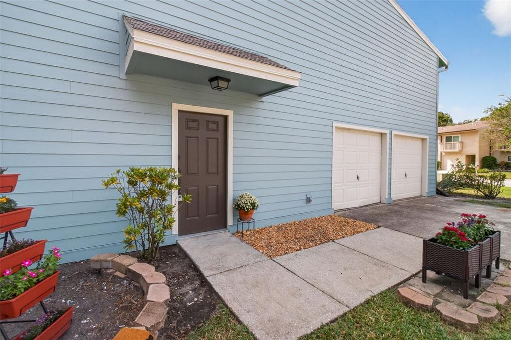 6304 92ND PLACE N UNIT 2806 PINELLAS PARK, FL 33782