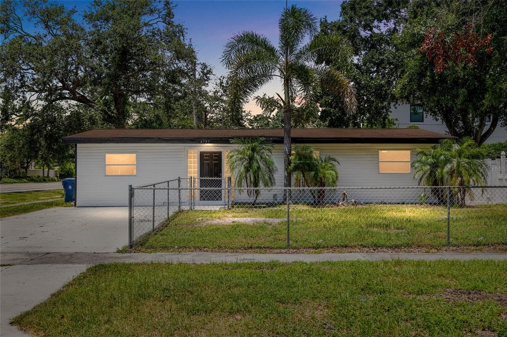 4737 W OKLAHOMA AVENUE TAMPA, FL 33616