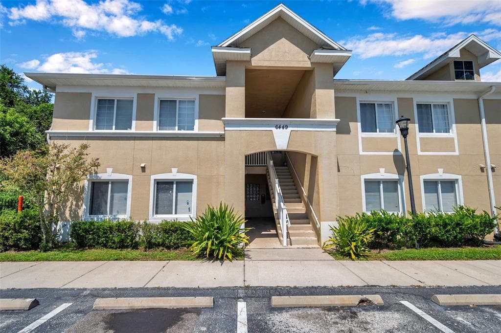 6449 CYPRESSDALE DRIVE UNIT 102 RIVERVIEW, FL 33578