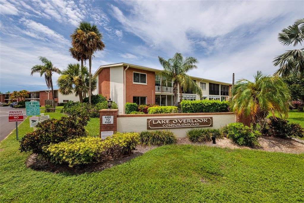 4580 OVERLOOK DRIVE NE UNIT 190 ST PETERSBURG, FL 33703