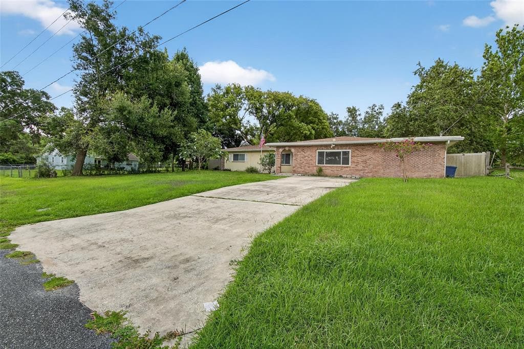 12325 GREEN OAK LANE DADE CITY, FL 33525