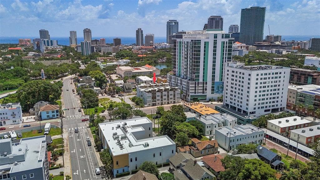 755 CALLA TERRACE N ST PETERSBURG, FL 33701