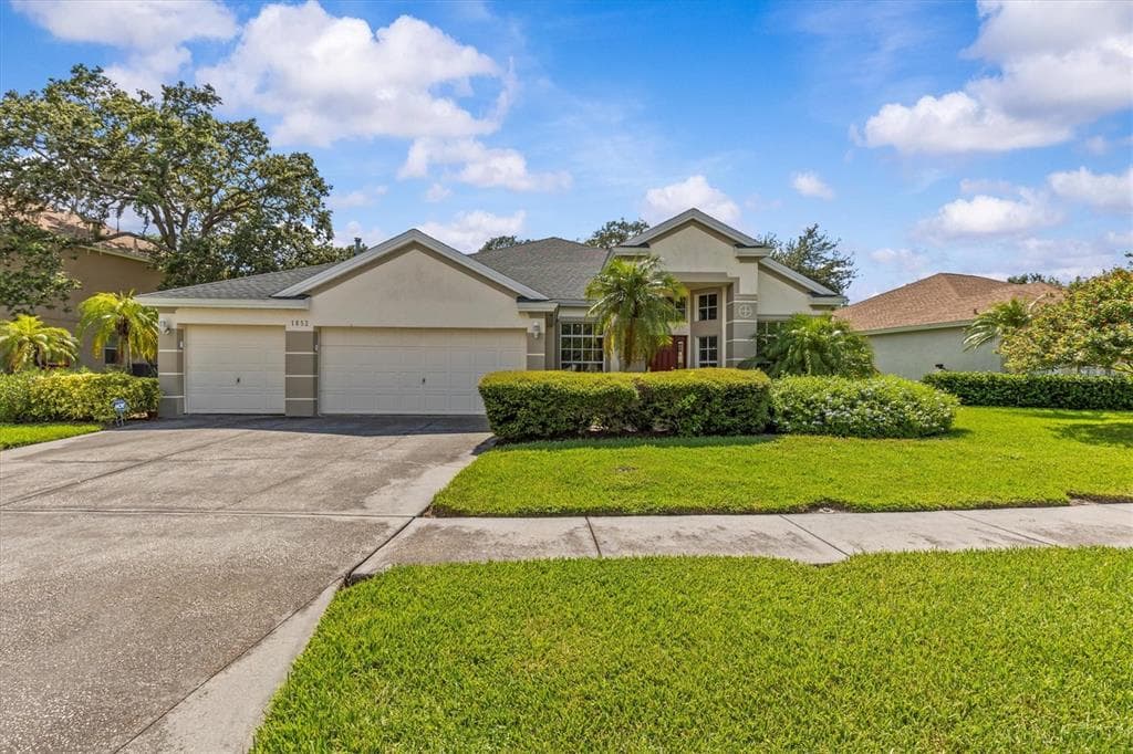 1852 LONGVIEW LANE TARPON SPRINGS, FL 34689