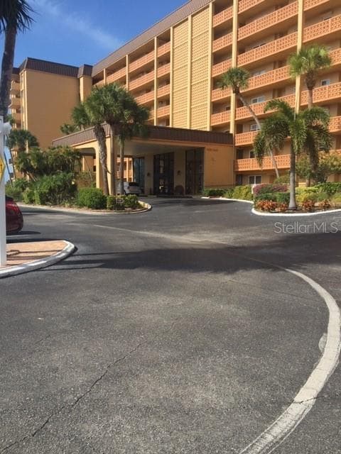 9 HAIG PLACE UNIT 806 DUNEDIN, FL 34698