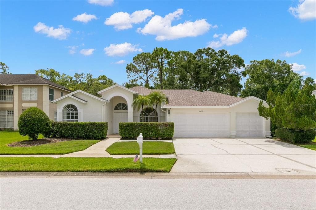15711 MUIRFIELD DRIVE ODESSA, FL 33556