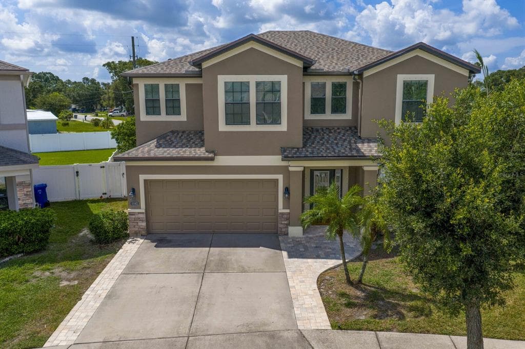 4802 WOODS LANDING LANE TAMPA, FL 33619