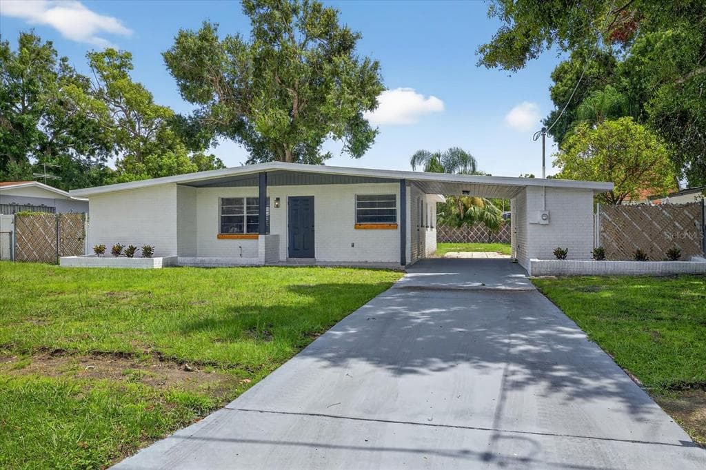 2920 W CLIFTON STREET TAMPA, FL 33614