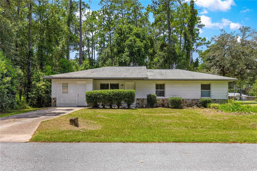 18 PECAN LOOP OCALA, FL 34472