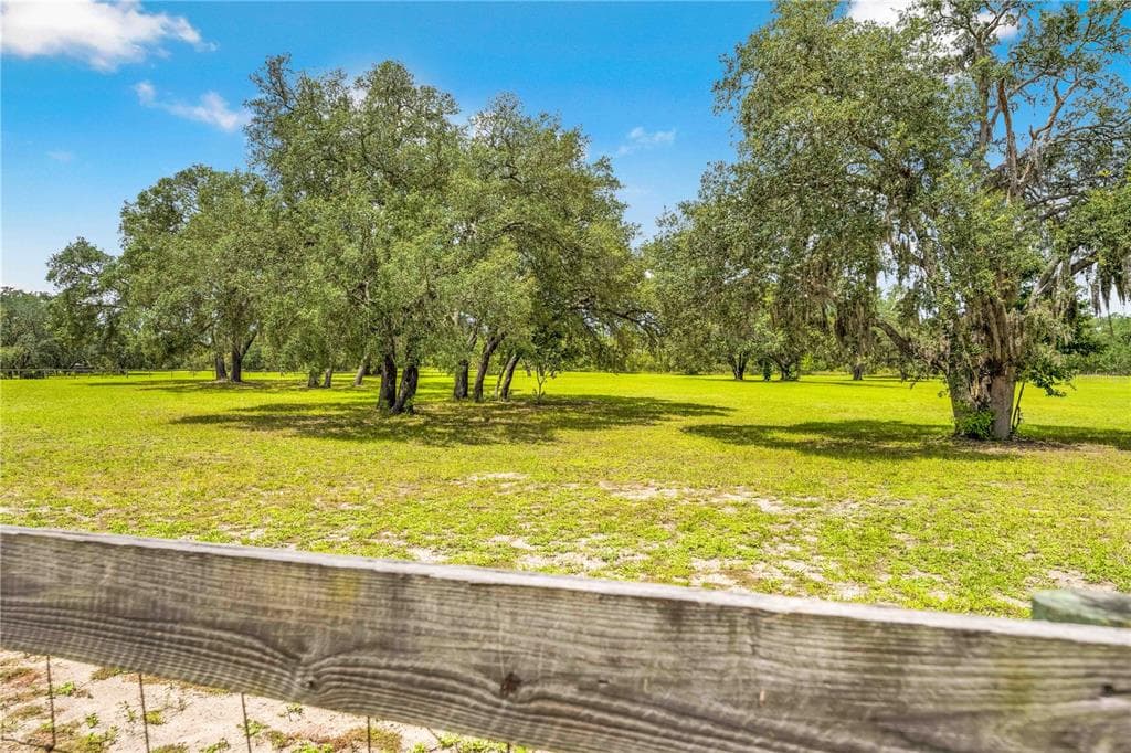0 HURRICANE DRIVE WEEKI WACHEE, FL 34614