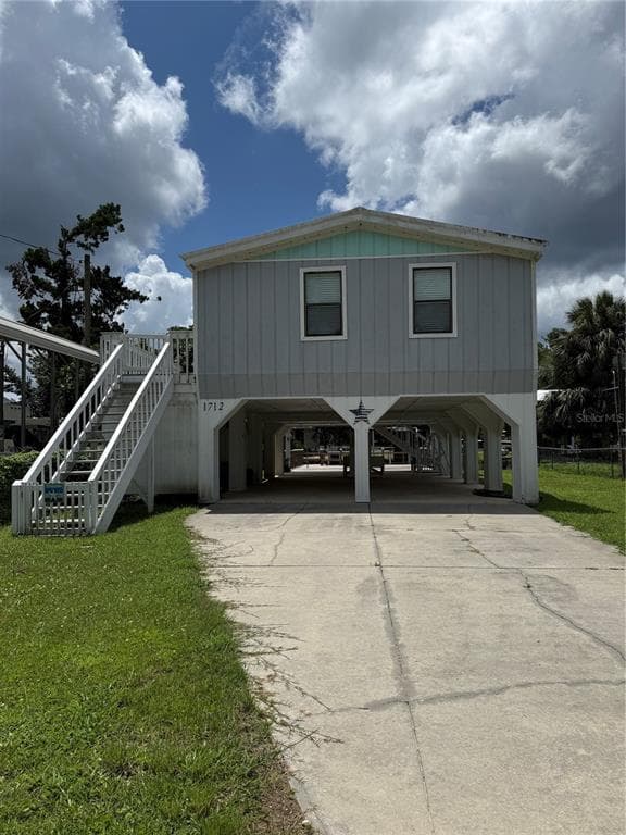 1712 NE KING STREET STEINHATCHEE, FL 32359