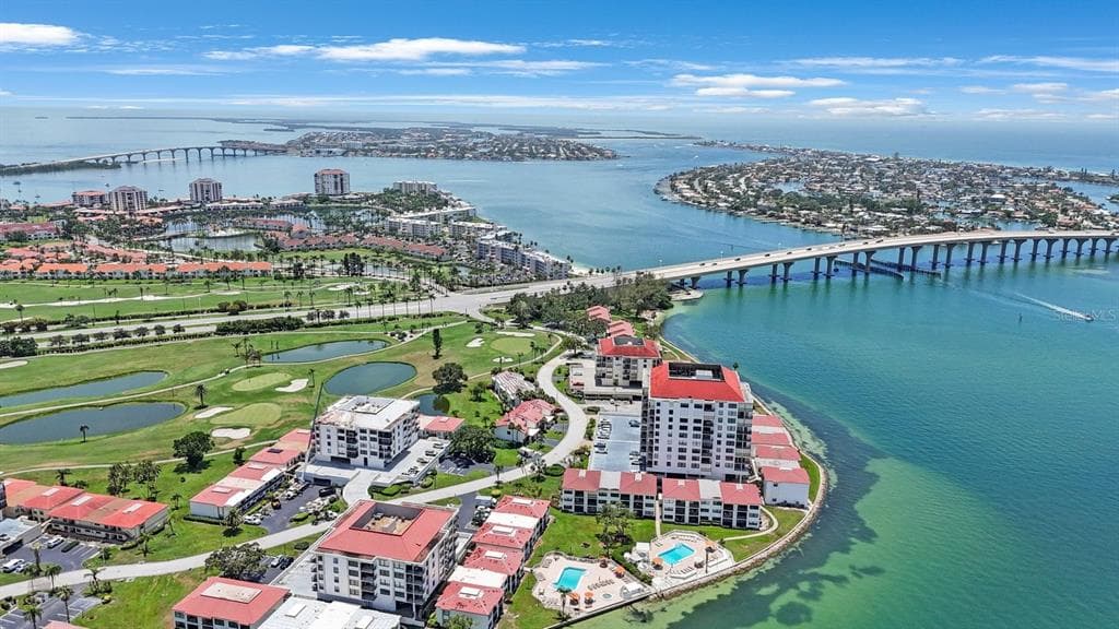 6265 SUN BOULEVARD UNIT 112 ST PETERSBURG, FL 33715