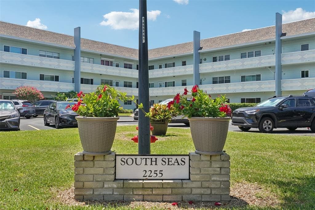 2255 PHILIPPINE DRIVE UNIT 9 CLEARWATER, FL 33763