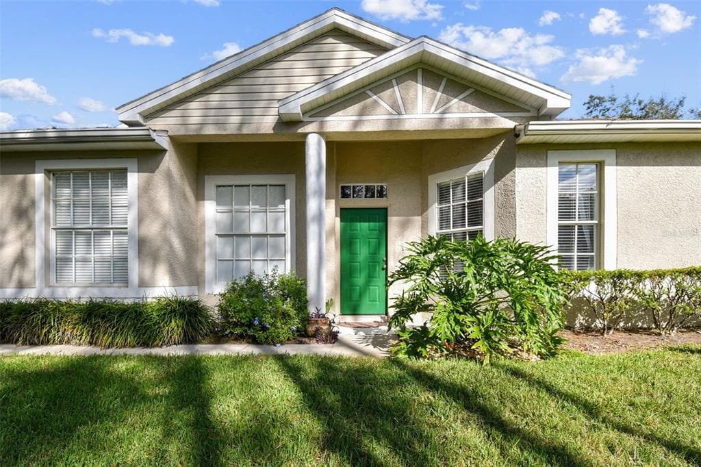 1687 STARLING DRIVE TARPON SPRINGS, FL 34689