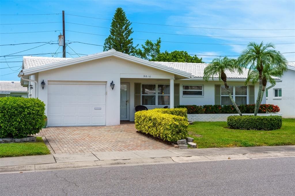 9610 42ND WAY N PINELLAS PARK, FL 33782