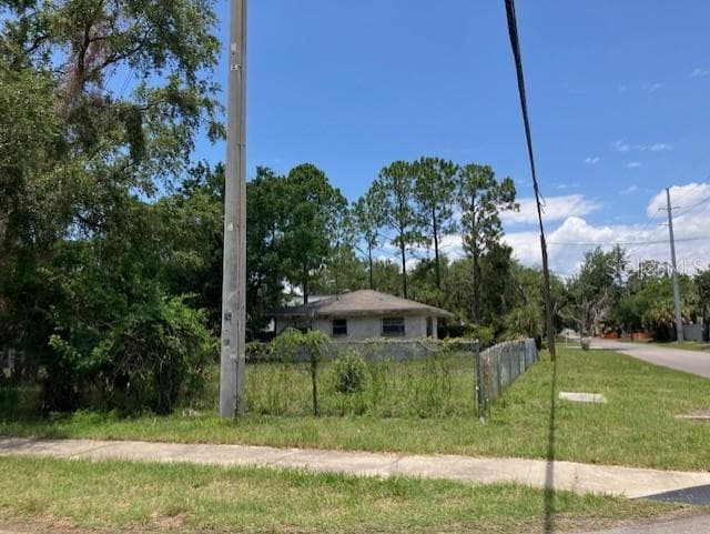 704 N GLEN AVENUE TAMPA, FL 33609