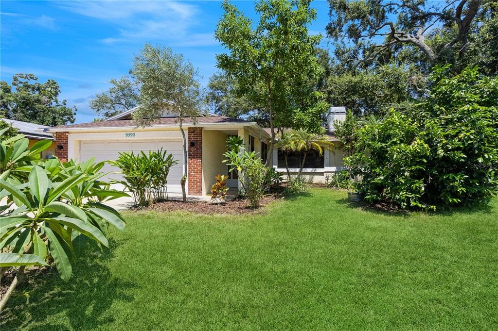 9592 128TH TERRACE LARGO, FL 33773