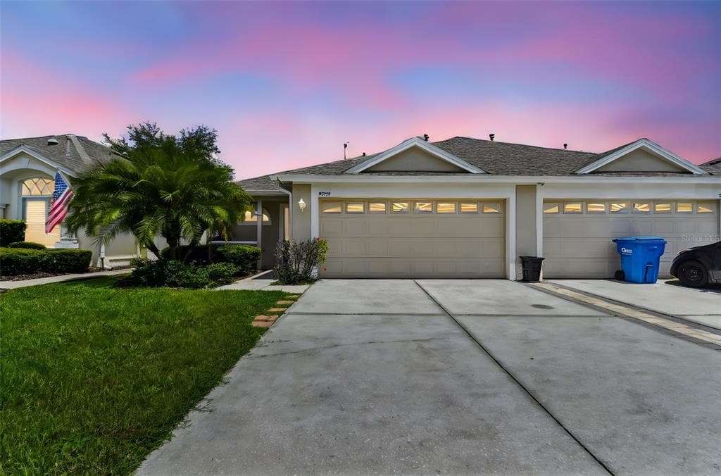31414 SHAKER CIRCLE WESLEY CHAPEL, FL 33543
