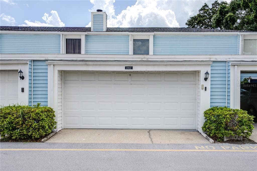 11922 CYPRESS CREST CIRCLE TAMPA, FL 33626