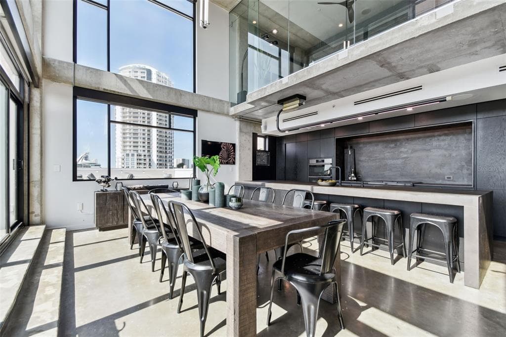 101 S 12TH STREET UNIT 612 TAMPA, FL 33602