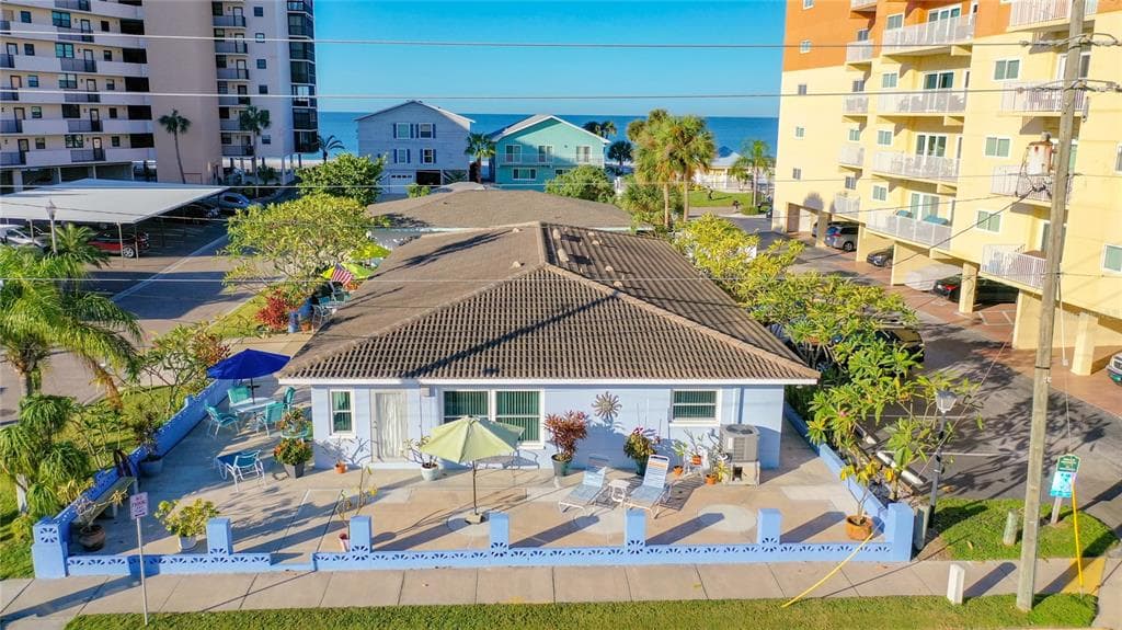 18316 GULF BOULEVARD REDINGTON SHORES, FL 33708