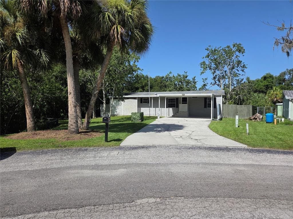 9129 WOOD TERRACE DRIVE TAMPA, FL 33637