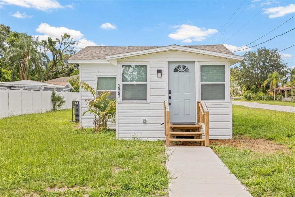 1801 E ANNIE STREET TAMPA, FL 33612