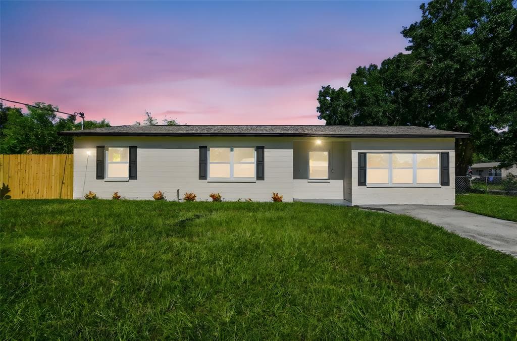 4224 EMPIRE PLACE TAMPA, FL 33610