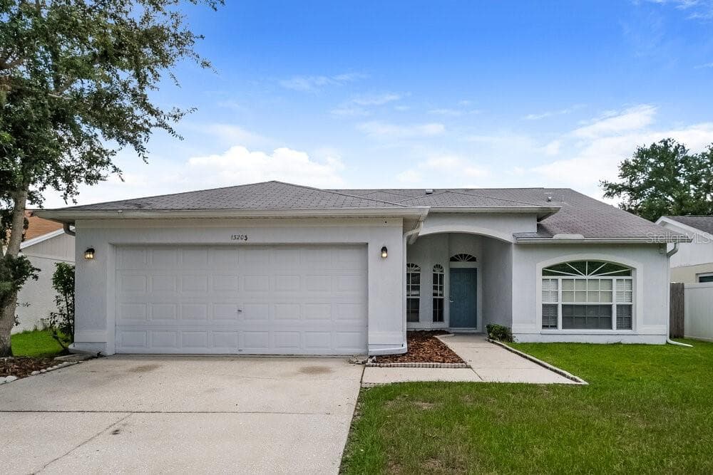 13203 PINE CREEK CIRCLE RIVERVIEW, FL 33579