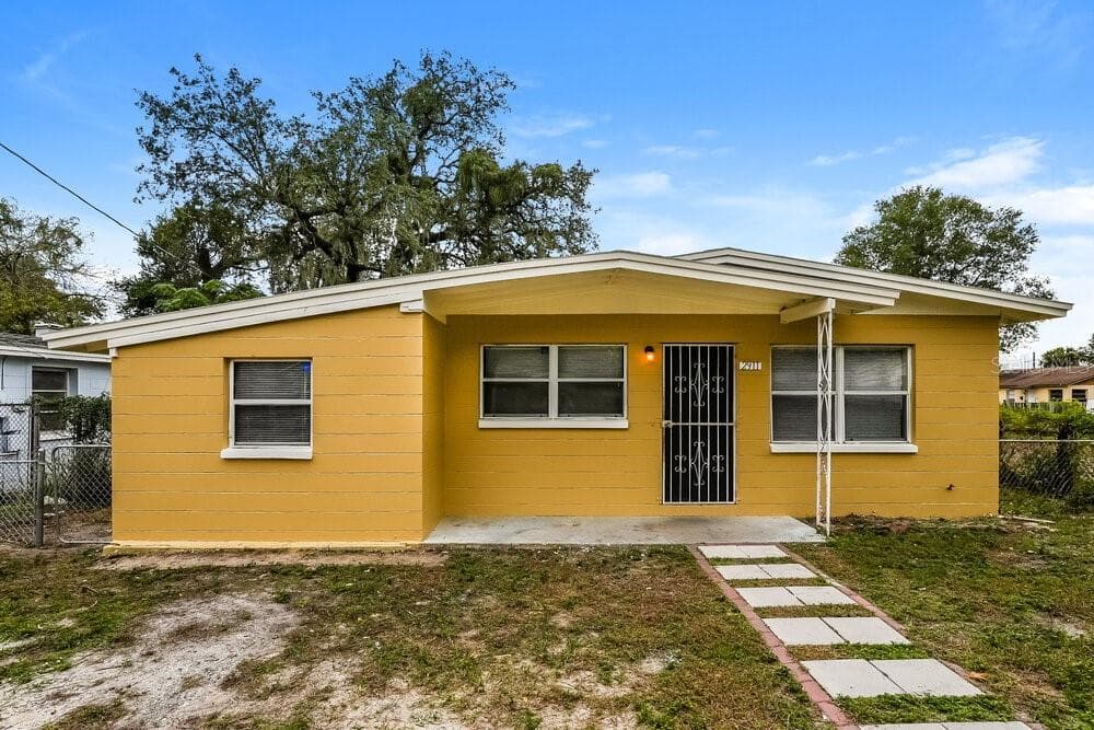 2911 E 23RD AVENUE TAMPA, FL 33605