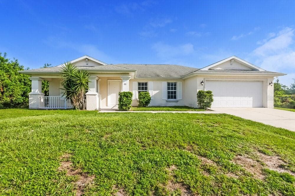 935 GREEN STREET E LEHIGH ACRES, FL 33974