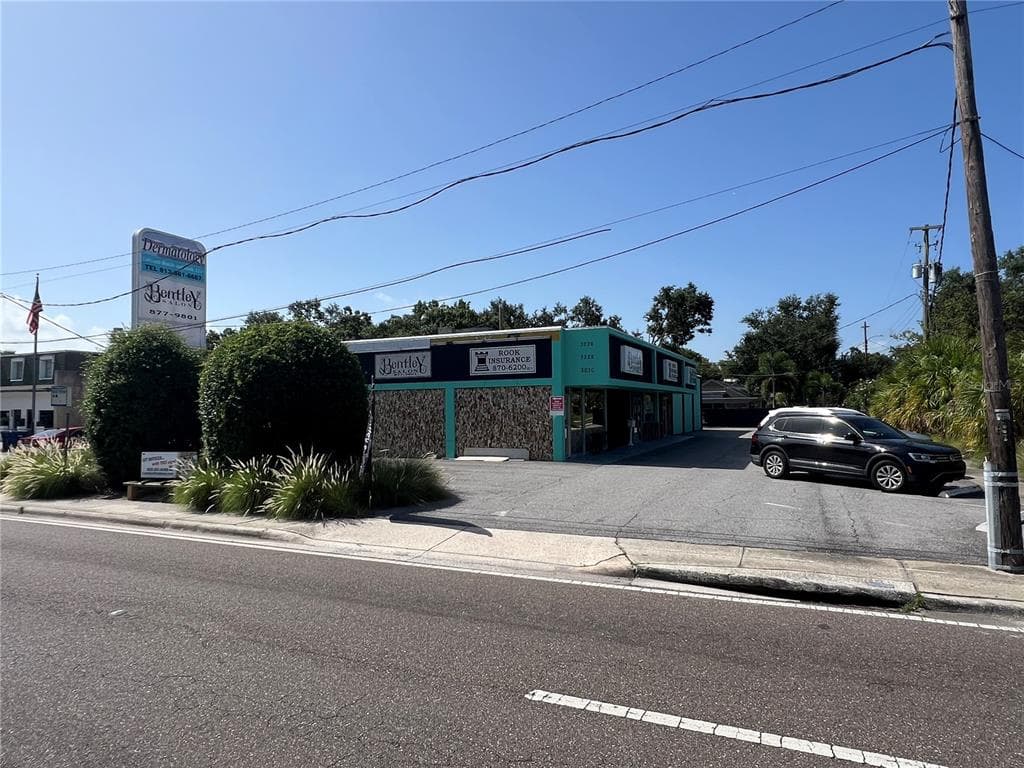3226 W KENNEDY BOULEVARD