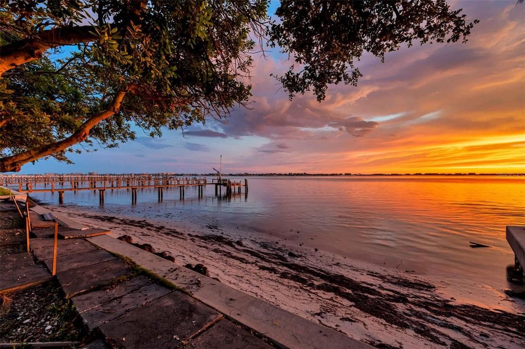2150 PELHAM ROAD N ST PETERSBURG, FL 33710