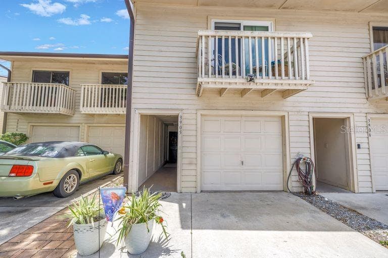 6262 93RD TERRACE N UNIT 3905 PINELLAS PARK, FL 33782