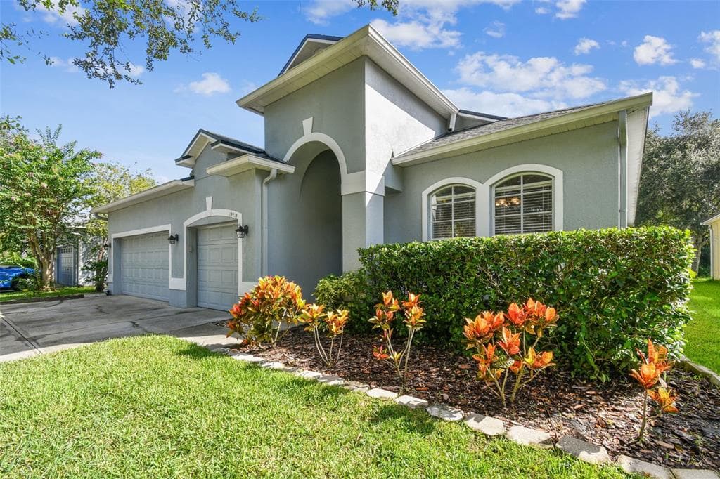 19215 MEADOW PINE DRIVE TAMPA, FL 33647