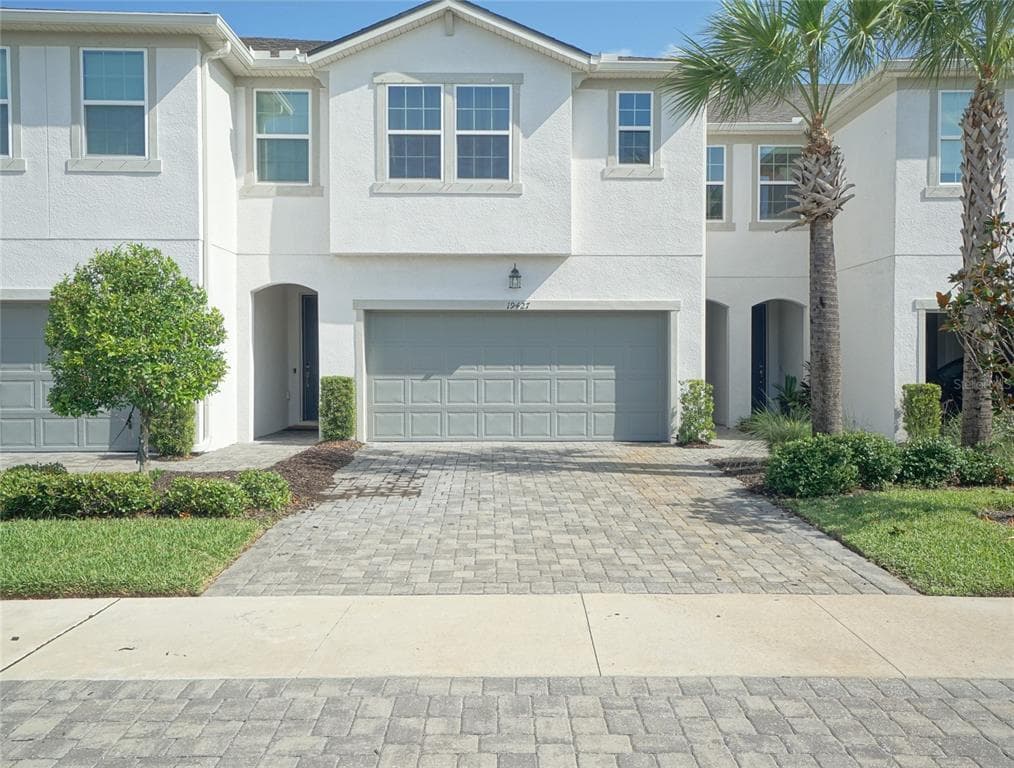 19427 BLUE POND DRIVE LUTZ, FL 33558