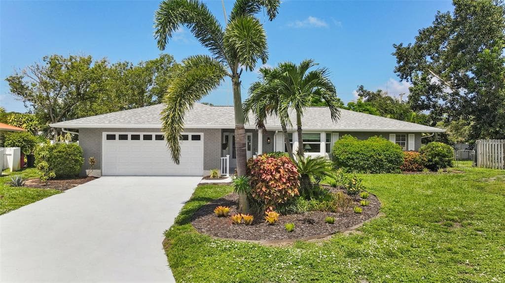 7412 13TH AVENUE DRIVE W BRADENTON, FL 34209
