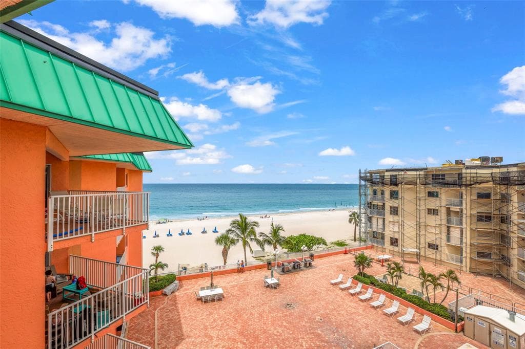 18400 GULF BOULEVARD UNIT 1512 INDIAN SHORES, FL 33785