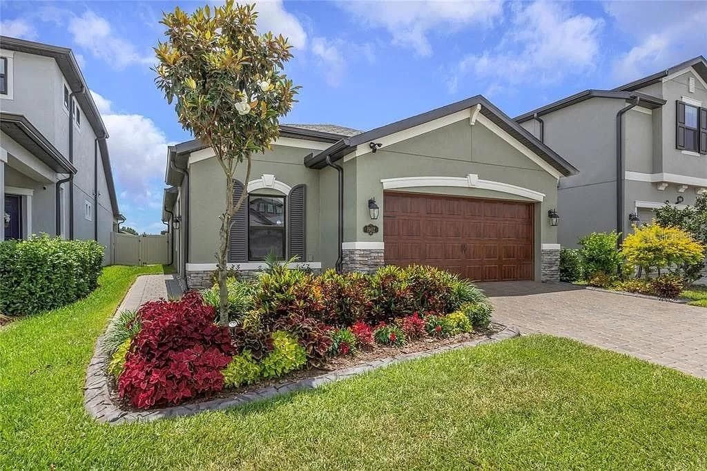 19412 BREYNIA DRIVE LUTZ, FL 33558