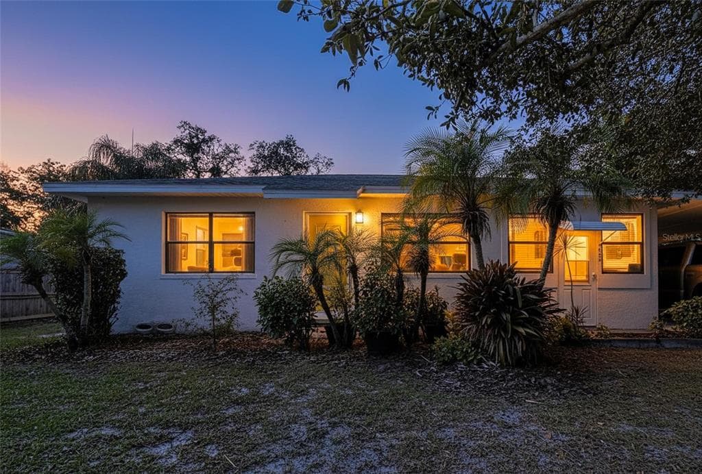 553 JEFFERSON STREET PALM HARBOR, FL 34683