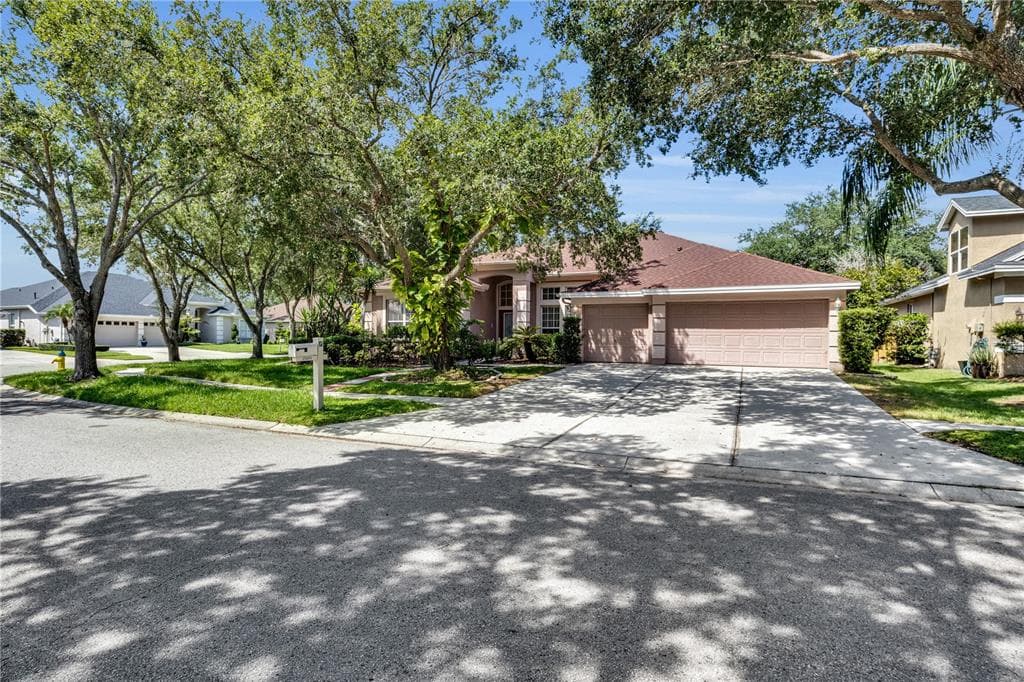 18108 SUGAR BROOKE DRIVE TAMPA, FL 33647