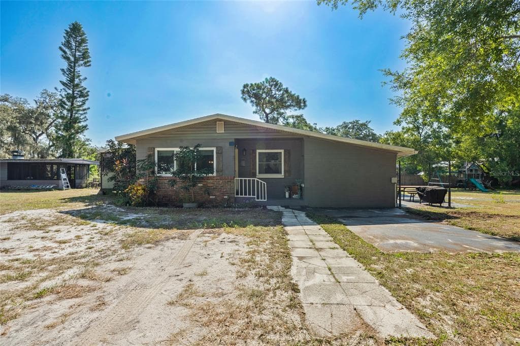 654 SUNUP DRIVE BARTOW, FL 33830