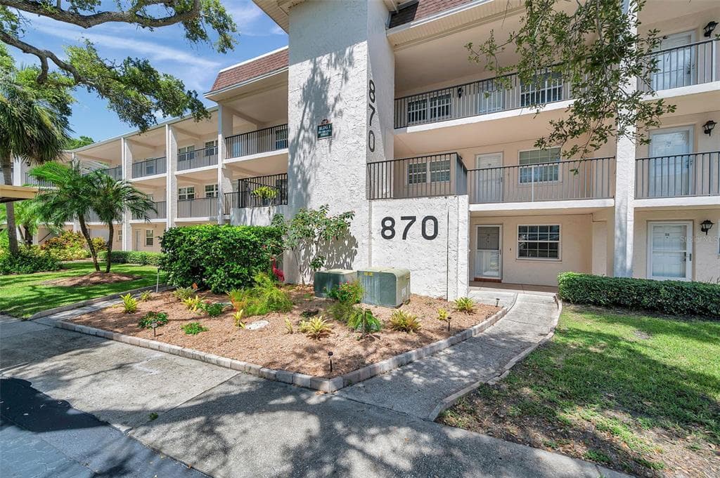 870 VIRGINIA STREET UNIT 113 DUNEDIN, FL 34698