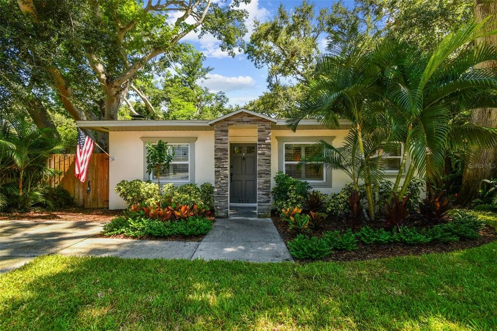 3215 W VILLA ROSA STREET TAMPA, FL 33611