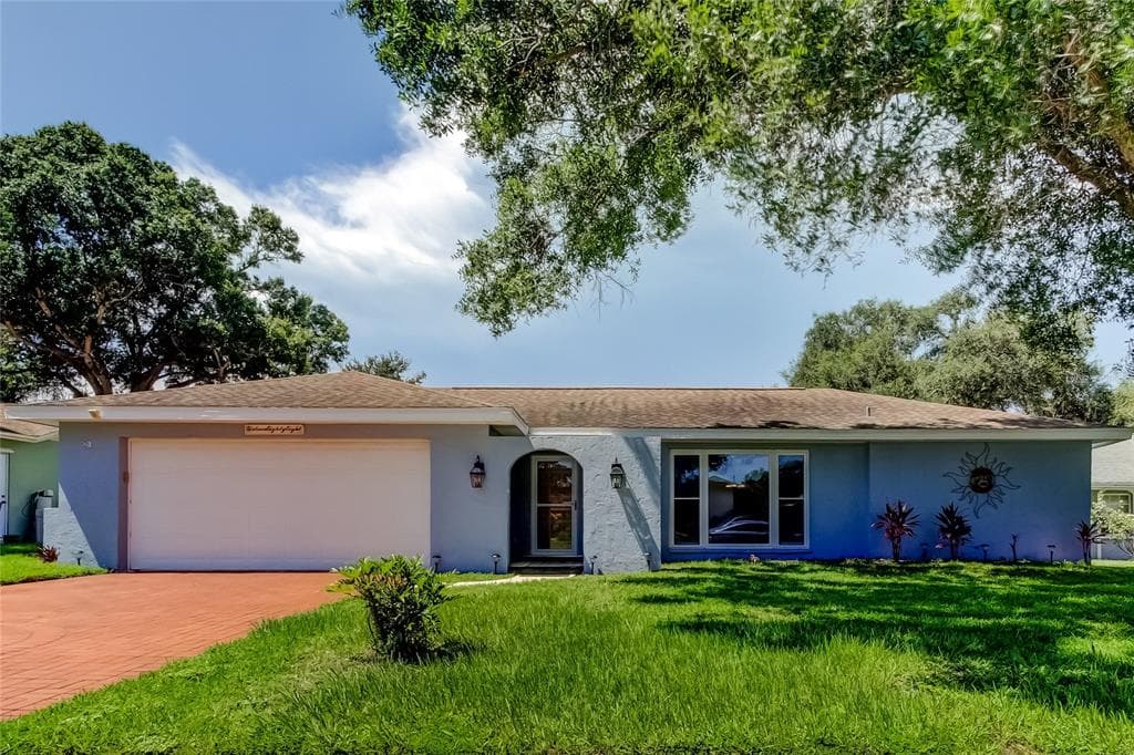 1688 EDEN COURT CLEARWATER, FL 33756