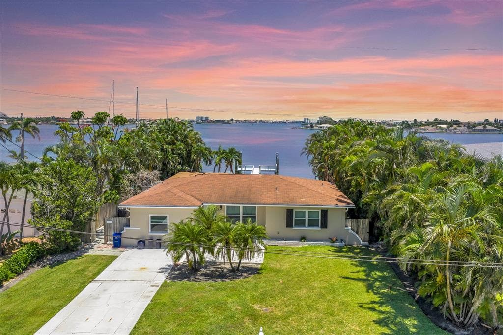 7121 BAY STREET ST PETE BEACH, FL 33706