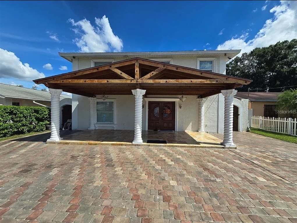 6611 N HALE AVENUE TAMPA, FL 33609