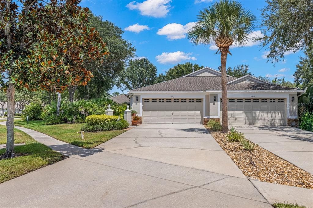 5902 PHOEBENEST DRIVE LITHIA, FL 33547