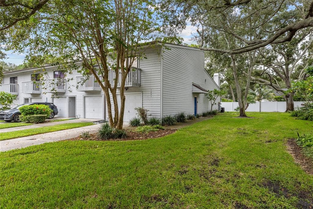 6368 92ND PLACE N UNIT 1801 PINELLAS PARK, FL 33782