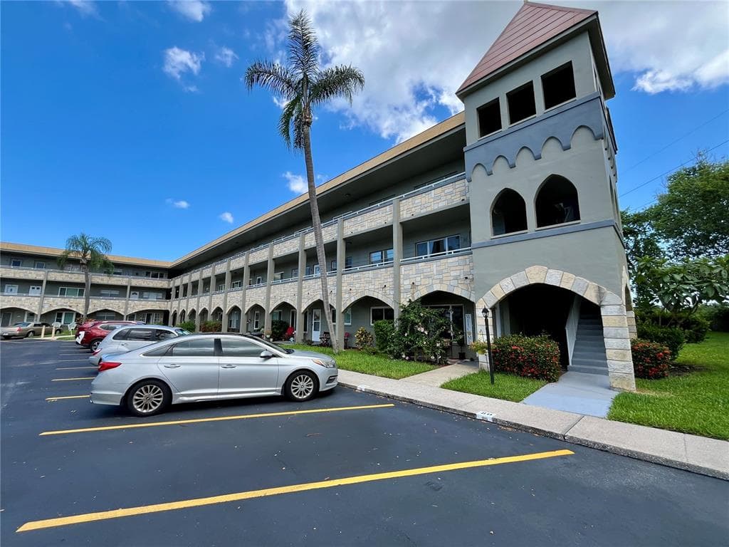 2462 BRAZILIA DRIVE UNIT 20 CLEARWATER, FL 33763